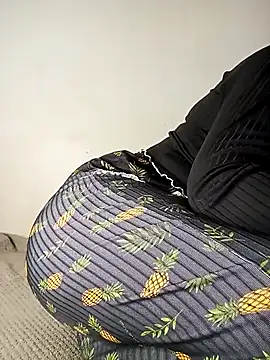 Snapshot of Sara90wa chatting on 02-25-26, 10:31 Sara90wa online show from 02-25-26, 10:31