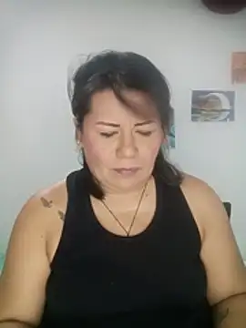 Snapshot of angi_daw chatting on 07-05-26, 03:22 angi daw online show from 07-05-26, 03:22