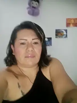 Snapshot of angi_daw chatting on 05-17-26, 03:50 angi daw online show from 05-17-26, 03:50