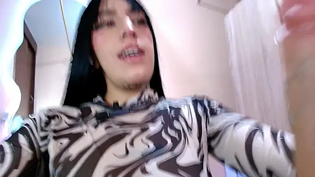 Snapshot of catte_jensen chatting on 01-17-26, 04:16 catte jensen online show from 01-17-26, 04:16