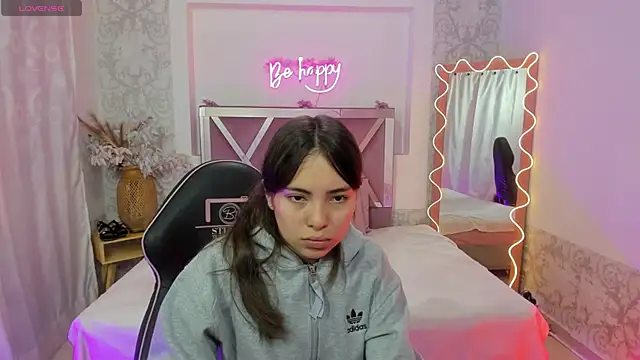 ISABELA TAY online show from 01-12-26, 11:39