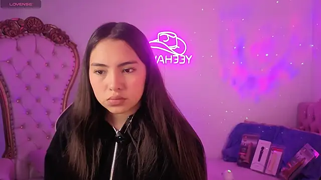 ISABELA TAY online show from 06-10-26, 12:06