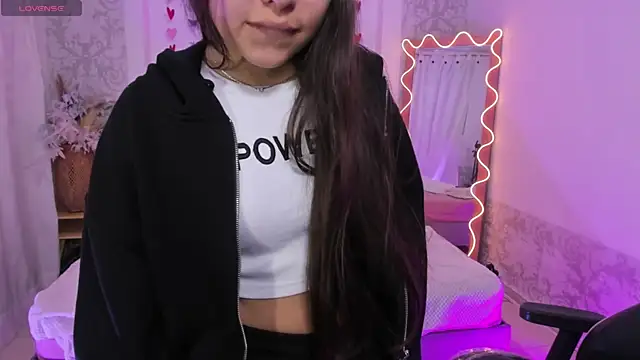 ISABELA TAY online show from 03-25-26, 11:42