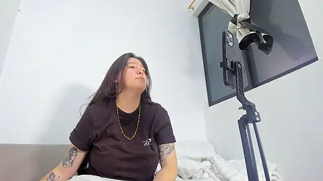 Snapshot of Ana_Torres_ chatting on 01-17-26, 11:19 Ana Torres online show from 01-17-26, 11:19