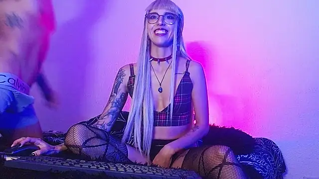 anhell 111 online show from 11-18-25, 05:44