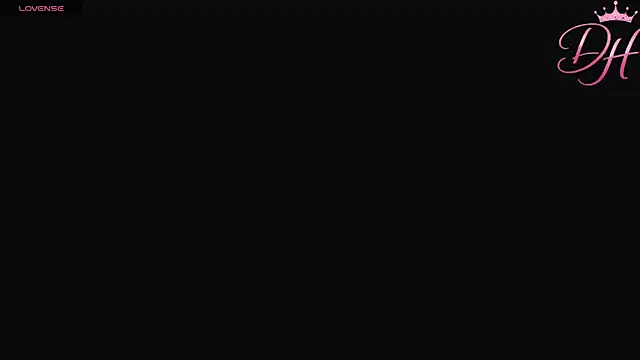 Snapshot of Daphne_Hills chatting on 06-25-26, 09:53 Daphne Hills online show from 06-25-26, 09:53