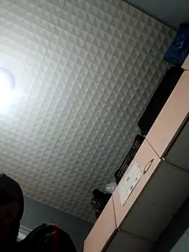 hotguy71000 online show from 12-05-25, 05:11