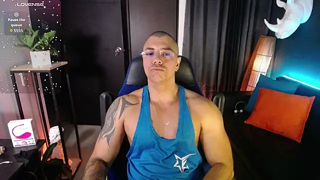 Zed ferrer online show from 05-17-26, 09:53
