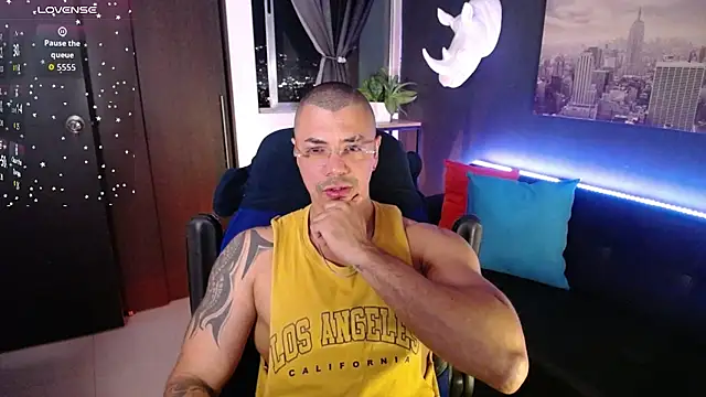 Zed ferrer online show from 07-28-26, 01:02