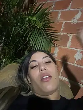 Anna Bitch Disgusting online show from 01-11-26, 11:00