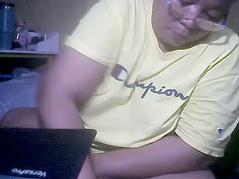 Snapshot of loriepinay46 chatting on 04-26-26, 02:14 loriepinay46 online show from 04-26-26, 02:14