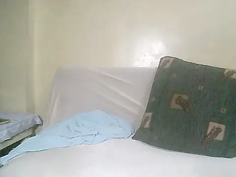 loriepinay46 online show from 04-10-26, 11:17