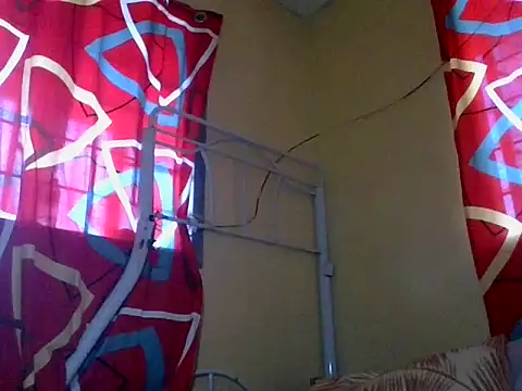 Snapshot of loriepinay46 chatting on 06-06-26, 10:59 loriepinay46 online show from 06-06-26, 10:59