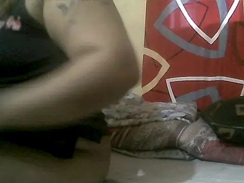 loriepinay46 online show from 02-11-26, 11:04