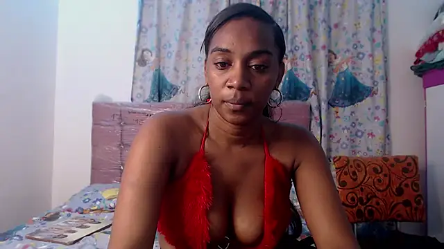 AishaOwens online show from 12-23-25, 03:50