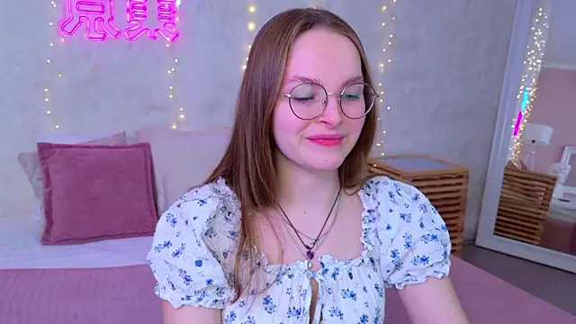 MadisonSmitt online show from 02-03-26, 05:16