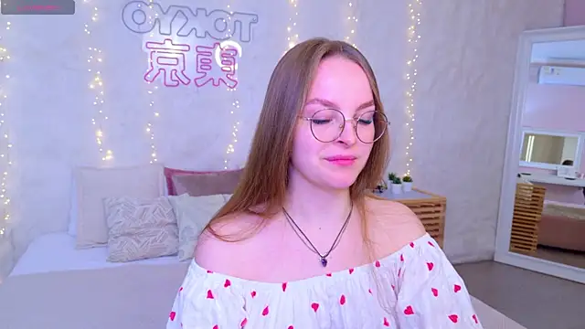 Snapshot of MadisonSmitt chatting on 04-30-26, 05:03 MadisonSmitt online show from 04-30-26, 05:03