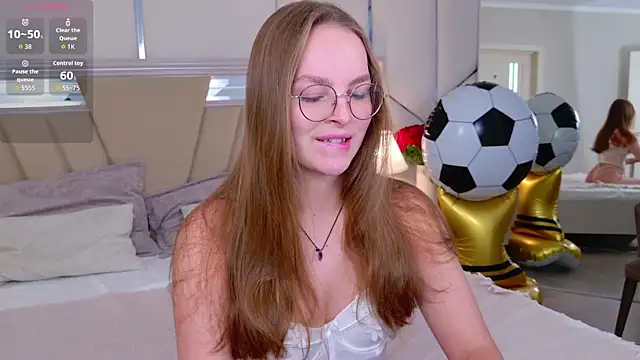Snapshot of MadisonSmitt chatting on 07-18-26, 05:05 MadisonSmitt online show from 07-18-26, 05:05