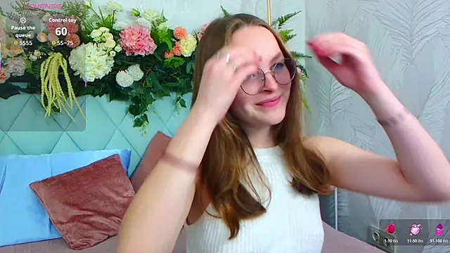 MadisonSmitt online show from 11-30-25, 05:08