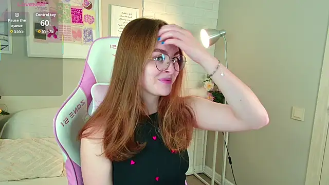 MadisonSmitt online show from 12-21-25, 05:09