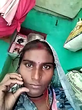 Big Lovexx online show from 11-17-25, 05:00