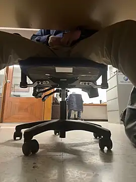 Snapshot of Dihotbi chatting on 11-18-25, 10:13 Dihotbi online show from 11-18-25, 10:13