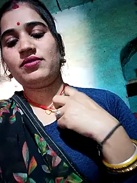 Snapshot of Hot_kamla chatting on 03-02-26, 10:00 Hot kamla online show from 03-02-26, 10:00