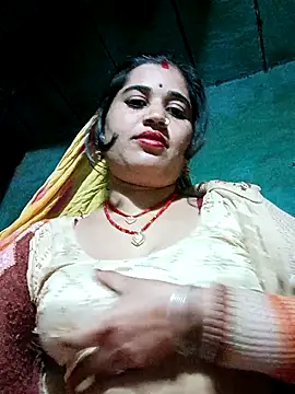 Snapshot of Hot_kamla chatting on 02-18-26, 03:52 Hot kamla online show from 02-18-26, 03:52