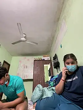 Cute hotzara online show from 03-19-26, 05:51