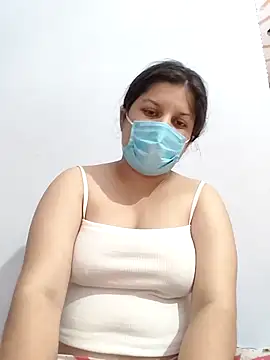 Cute hotzara online show from 05-08-26, 05:44