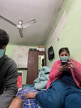 Cute hotzara online show from 01-16-26, 04:49