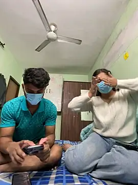 Cute hotzara online show from 11-15-25, 05:11