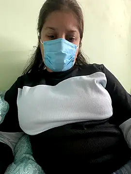 Cute hotzara online show from 11-14-25, 04:27