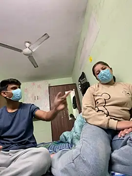 Cute hotzara online show from 11-26-25, 04:34