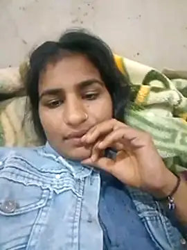 Kumari gairl online show from 12-22-25, 03:56