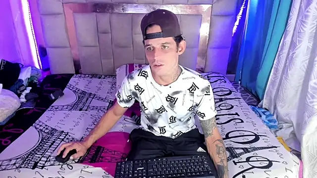 Sexybigjefffx online show from 11-21-25, 10:09