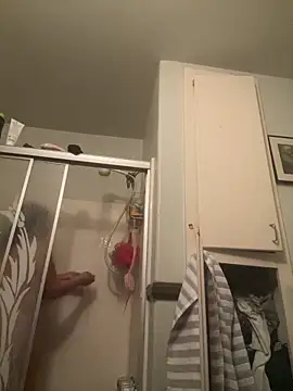 Snapshot of ymfg69 chatting on 02-09-26, 02:53 ymfg69 online show from 02-09-26, 02:53