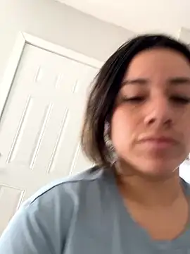 Snapshot of ymfg69 chatting on 01-17-26, 10:13 ymfg69 online show from 01-17-26, 10:13