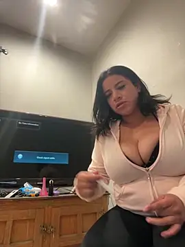 Snapshot of ymfg69 chatting on 02-22-26, 08:28 ymfg69 online show from 02-22-26, 08:28