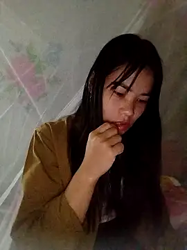 gugu0022 online show from 03-18-26, 12:03