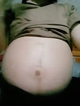 Snapshot of Micky_baby chatting on 06-03-26, 04:23 Micky baby online show from 06-03-26, 04:23
