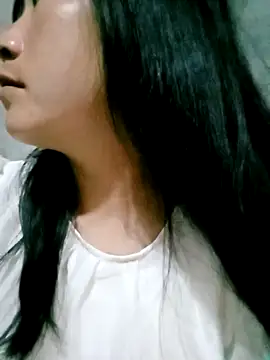 Snapshot of Micky_baby chatting on 04-18-26, 10:43 Micky baby online show from 04-18-26, 10:43
