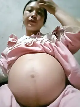 Snapshot of Micky_baby chatting on 05-18-26, 02:55 Micky baby online show from 05-18-26, 02:55