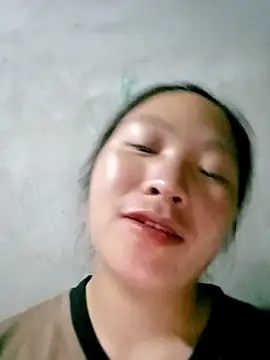 Snapshot of Micky_baby chatting on 04-23-26, 01:24 Micky baby online show from 04-23-26, 01:24