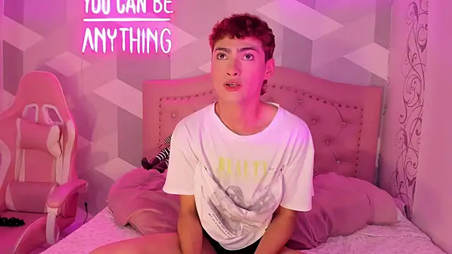 JacobRusso online show from 11-23-25, 02:43