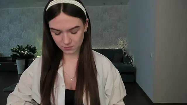 luna lust 212 online show from 04-11-26, 04:31