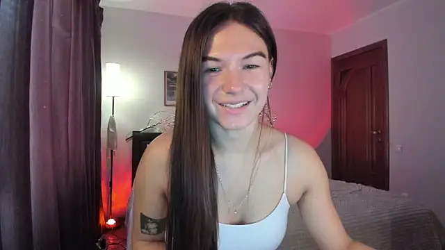 luna lust 212 online show from 07-24-26, 04:19