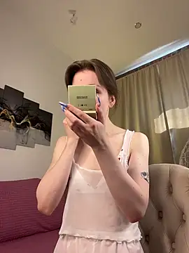 Shy Vivi online show from 06-14-26, 01:23