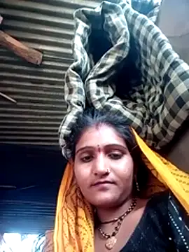 Snapshot of yanuw chatting on 11-16-25, 05:23 yanuw online show from 11-16-25, 05:23