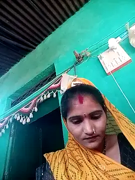 Snapshot of yanuw chatting on 11-15-25, 09:35 yanuw online show from 11-15-25, 09:35